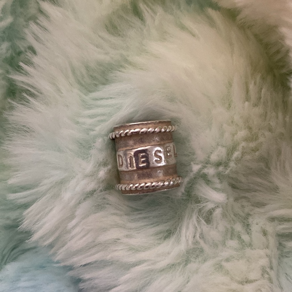 Diesel brand “five” charm 925